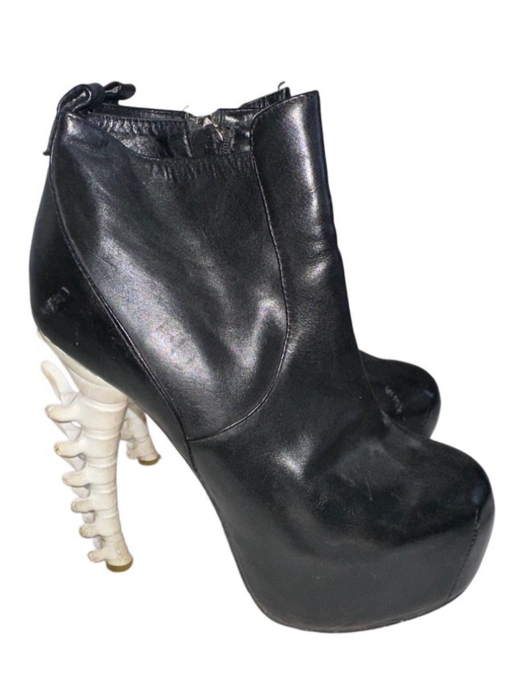 Dsquared2 runway spine heels
